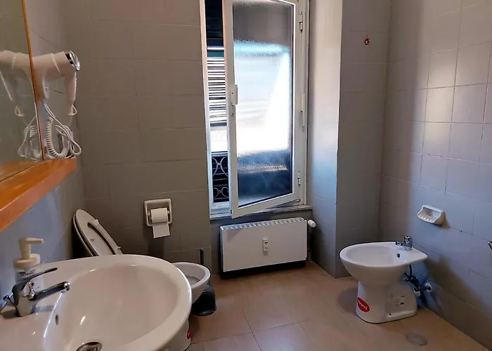 Stanza Privada Genua